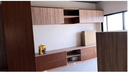 客廳電視矮吊櫃